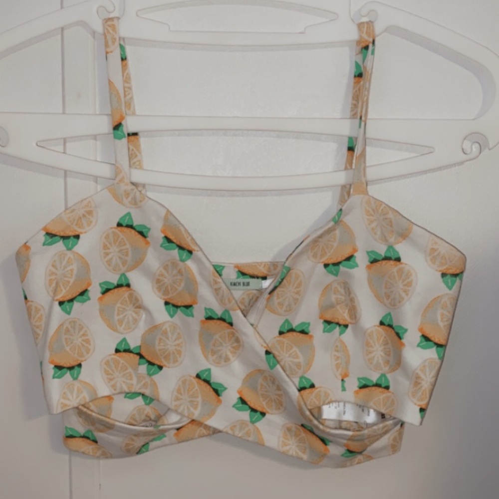 lemon patterned crop top